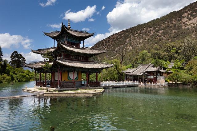081 Lijiang, black dragon pool.jpg